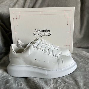 Alexander McQueen Oversized Sneaker